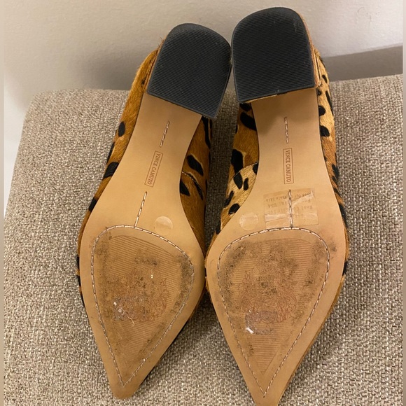 Vince Camuto Frittam Pump - Picture 5 of 8